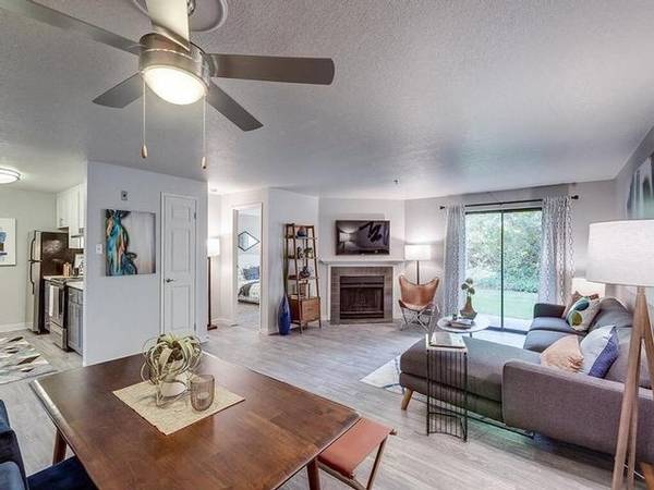 $2,099 / 2br - 1120ft2 - Espacio de almacenamiento adicional, estacionamiento cubierto, lavavajillas, armarios amplios63850638290307121