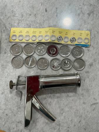 Kitchen gadget 1