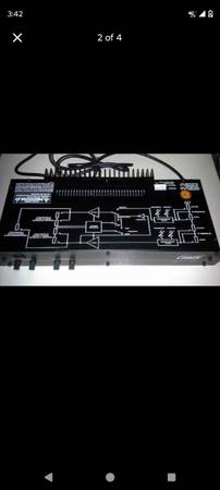 Crate SPA-200 Guitar Amp
Used, Missing a few knobs, Priced to Sell!!! 1