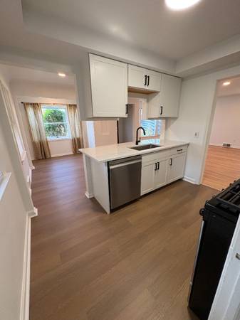 $1700.00 / 3br - 2288ft2 - Charming 3 Bed 1 Bath Home in Garfield Heights! $1400/mo63939132499458120