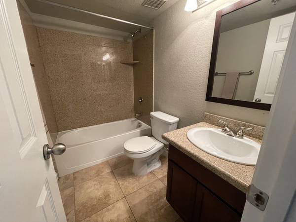 $2,450 / 2br - 1368ft2 - Don't want to share? 2-bedroom 2-Bathroom Awaits Available NOW (Folsom)63900568643202124