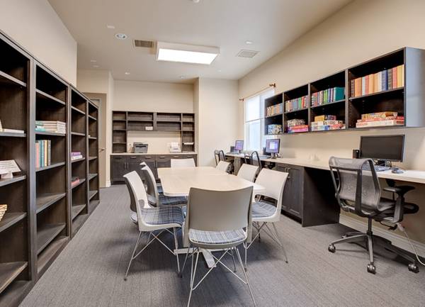 $1,947 / 2br - Dryers, On-Site Maintenance, Online Payments Available (sonoma)63686086133251122