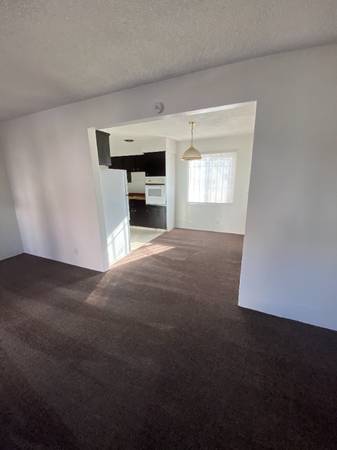 $1375.00 / 2br - 950ft2 - Casa de Oro63859498000515121