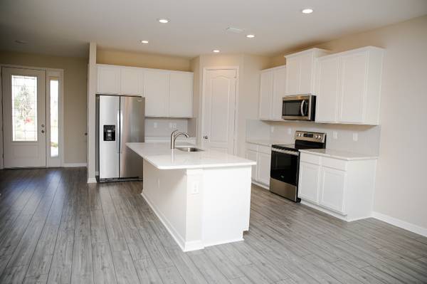 $2200.00 / 3br - 1856ft2 - 11448 Cay Spruce Way63976136670851122