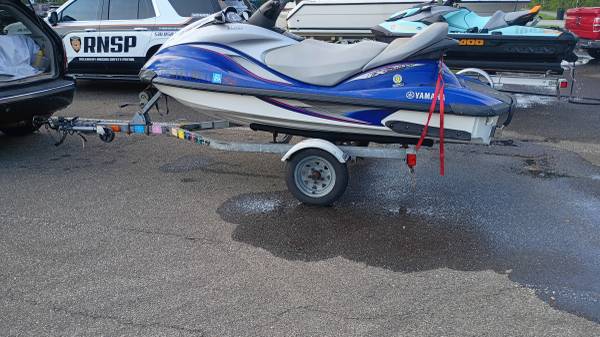 2004 Yamaha Waverunner FX Cruiser HO 1