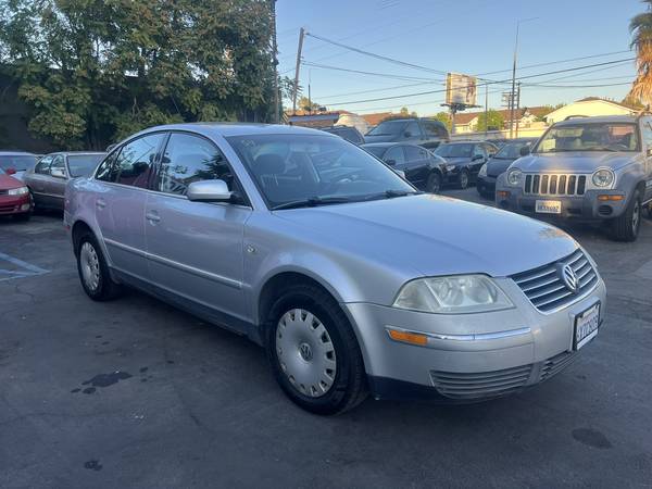 Super nice 2004 Volkswagen Passat 5 spped Manuel Stick shift - $4,000 (Price Out the Door! Reseda Canoga Park)63470041969281120