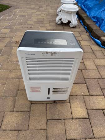 Dehumidifier 1