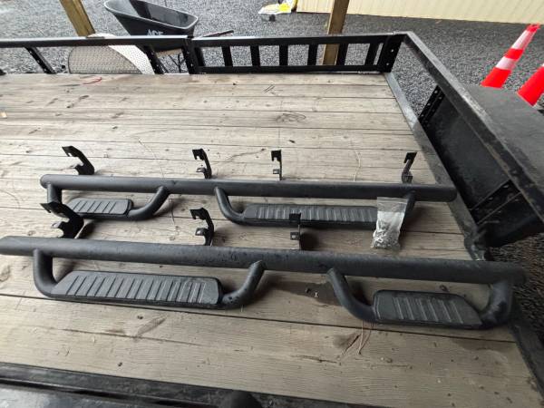 Factory Installed GM  Running Boards For Colorado or Canyon 1