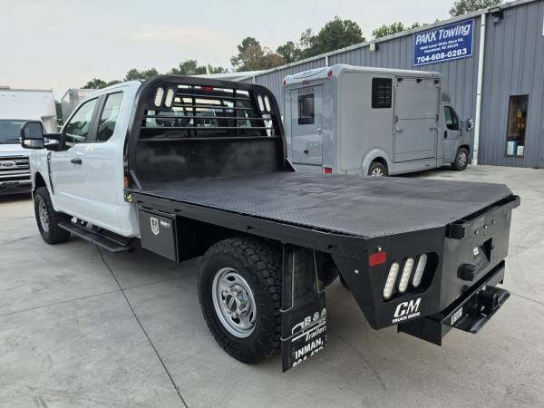 2024 Ford F250 XL Super - Photo 3