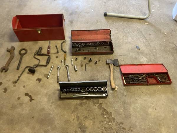 Assorted Mostly Challanger tools 1