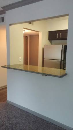 $999 / 1br - 688ft2 - Rainy Days don't stop the deals! Stop by and see us Today (Louisville)64008827193217123