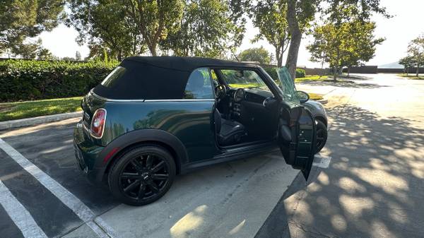 2010 MINI Cooper S descapotable - $5.500 (Azusa)63470772623489123