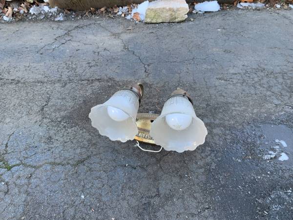 Free light fixture 1