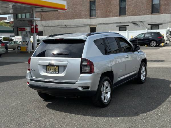 2014 Jeep Compass - $5,800 (Brooklyn)63614475961857124