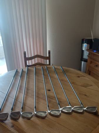 Woman's golf clubs graphite shafts 1
