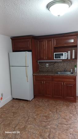 Efficiency for rent 1