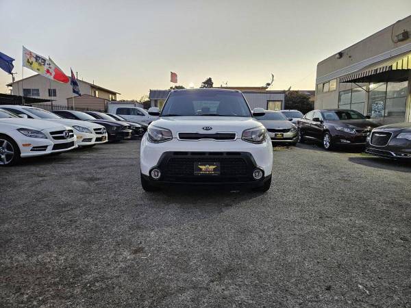 2015 Kia Soul + Crossover de 4 puertas - $7,999 (+ Car Co)63470226989057120
