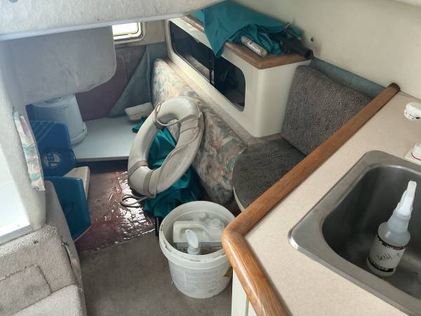 1993 bayliner 28’ 1