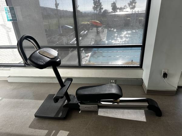 TECHNOGYM ANTERIOR FLEXABILITY MACHINE READY FOR PICKUP OR DELIVERY!! 1
