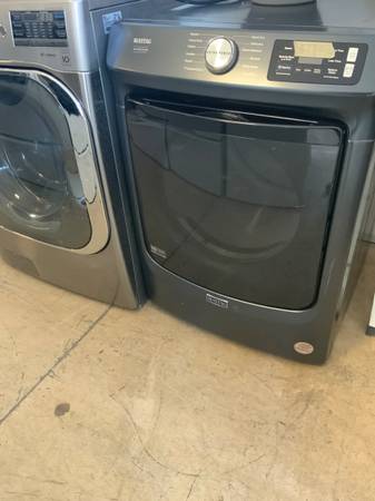 Dryer electric work great has warranty available 1