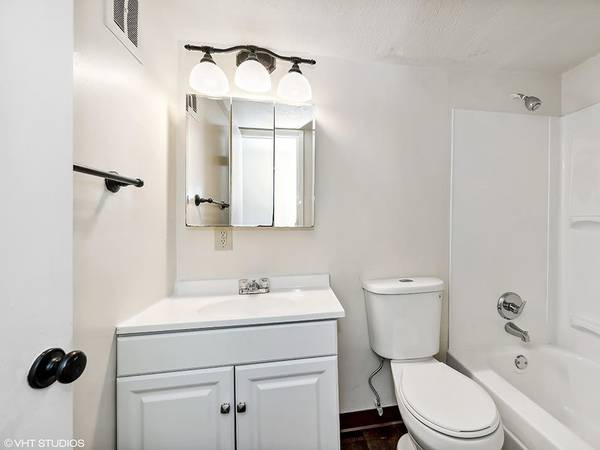 $1,119 / 2br - 830ft2 - Private Balcony, Flex Rent Payments, Ceiling Fans (6615 Fountains Blvd, West Chester, OH)63974329071362124