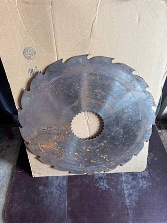 GRAN SIERRA CIRCULAR DE 28" R, HOJA DE SIERRA CIRCULAR PARA TALA DE ÁRBOLES - $47 (Havelock)63469929332225123