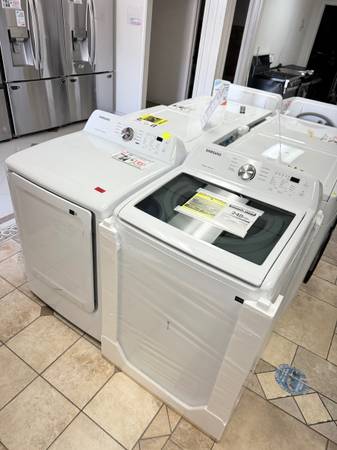 TOP LOAD WASHER AND DRYERS NEW OPEN BOX 1
