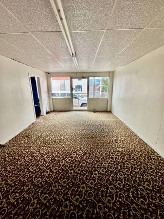 $1,750 / 3000ft2 - Storefront Available (Ramseur)64027275885571122