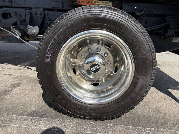 2020 Ford Super Duty F-550 - Photo 12