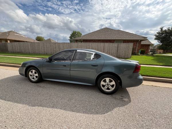 2007 Pontiac Grand Prix 1