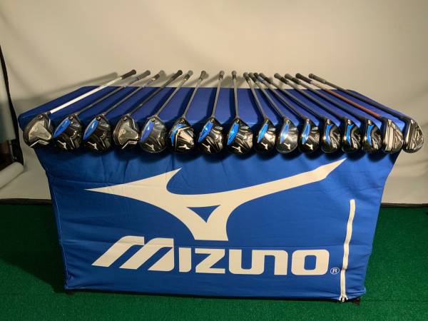 Mizuno Golf Clubs New & Slightly Used. 1