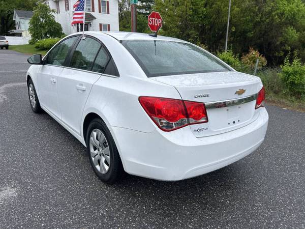 2012 Chevrolet Cruze LS 4dr Sedan, 1 DUEÑO, POCAS MILLAS! - $5,995 (LOWELL, MA 978-996-5798)63615747387651122