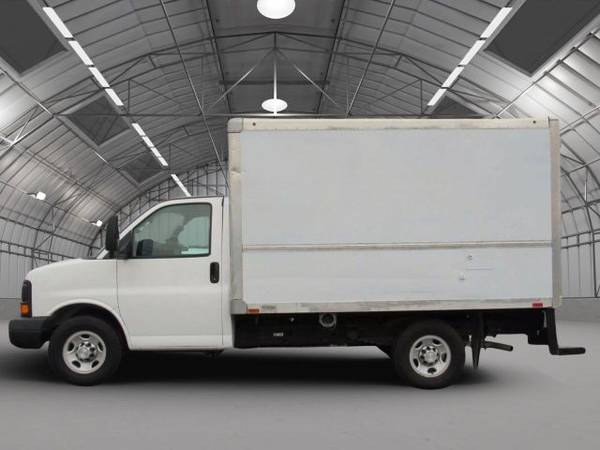 2016 Chevrolet Express Commercial Cutaway Cutaway Van 2D - $16,225 (_Chevrolet_ _Express Commercial Cutaway_)63625083259651121