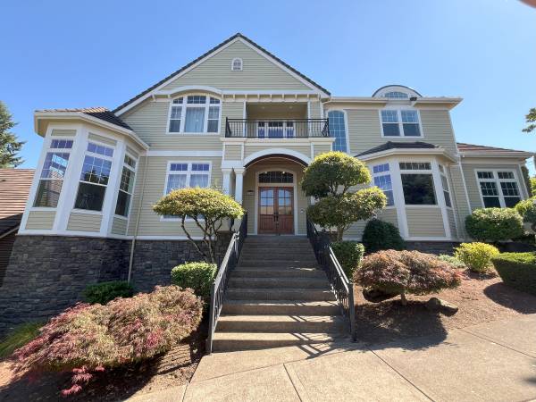 $5,495 / 4br - 4691ft2 - Elegante hogar de lujo de 4 dormitorios con vistas panorámicas (Beaverton)63672618927745120