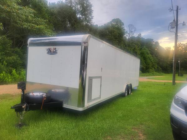 Enclosed Trailer - $27,50063440435892865120