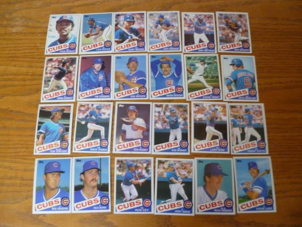 1985 Topps Lot of 24 Chicago Cubs Baseball Sports Cards 1