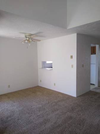 $1,495 / 2br - 1200ft2 - MOVE IN SPECIAL! 2 BD Townhome in a Tranquil Riverside Community!63977276461314122