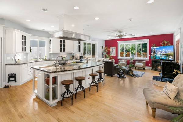 $2,075 / 1br - Short-term housing furnished-utilities included (MONROE)63910064417155124