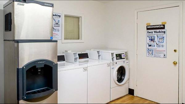 $1,099 / 1br - Must-Have Amenities at Prices You'll Love! (11645 Chesterdale Road, Springdale, OH)63974325117699120