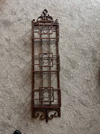 Large Brown Heavy Metal rack for Magazines, Accessories, Towels and More! 4’4 1
