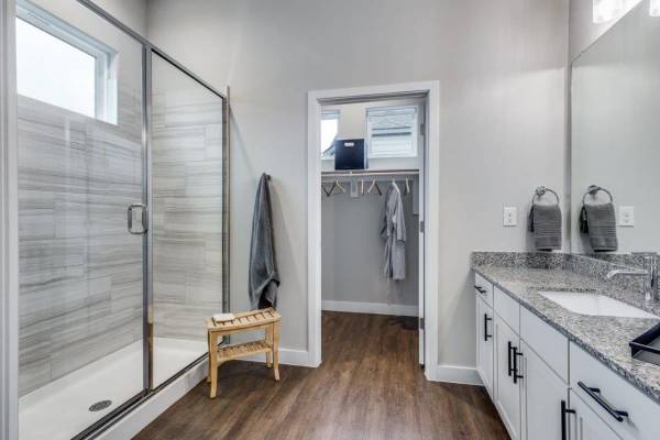 $1,569 / 1br - 637ft2 - Granite countertops, Fire pit, Full-size washer and dryer (Fossil Creek)63796477300353121