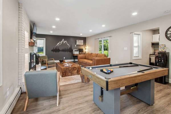 $1,695 / 1br - 655ft2 - Patio/Balcony, LED Lighting, Pet Friendly Community (51 Hopmeadow St, Simsbury, CT)63989075371266120