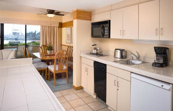 $1,889 / 1br - 936ft2 - Sleeps 6 New Year's Vacation Condo Ventura Harbor, CA California coast (Ventura)63800690029827122