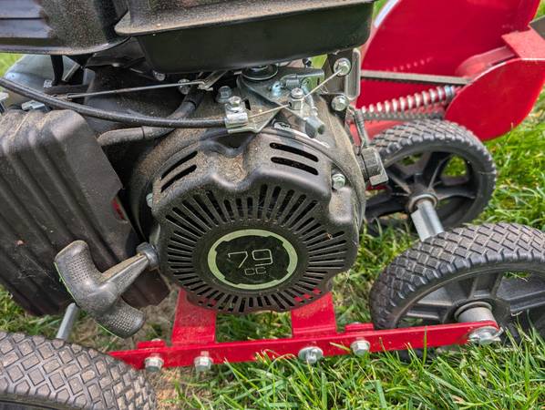 Modelo Earthquake Edger #23275 usado 2 veces - $350 (Marshfield)63470101200385122
