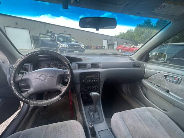 1998 Toyota Camry LE - $1,000 (Redmond)63613954308227122