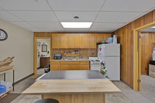 $325,000 / 3br - 21386ft2 - 21386 pies cuadrados de Almacén con Dependencias para Vivienda (Ridgely TN)63812807657475123