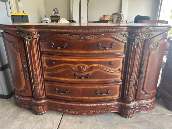 Michael  Amini Cortina Dresser 1