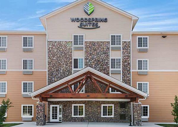 $330 / 1br - Clean, Furnished Room w/ Weekly Flat Rate with Free WiFi, CableTV (Chattanooga)63617452878467124