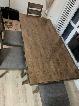 Dining table for 6- Selling because Im moving out. 1