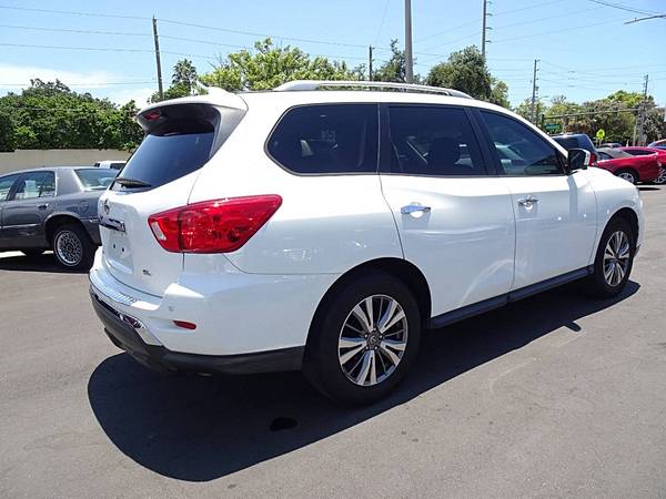 2019 Nissan Pathfinder SL 4dr SUV - $7500.0063443514212227122